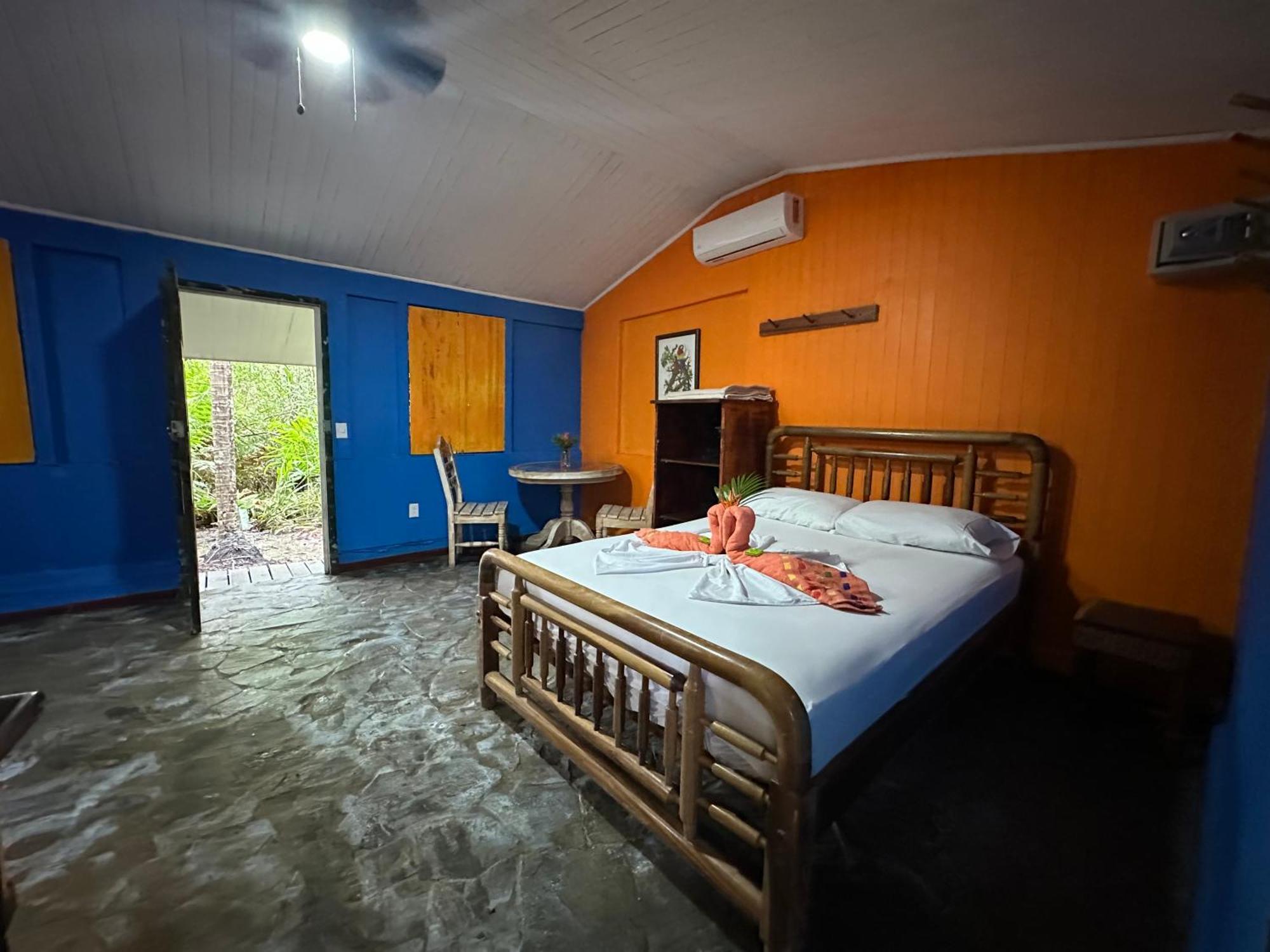 Chosa Manglar Suites & Cabins Puerto Jimenez Bagian luar foto